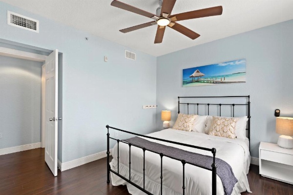 Welworth condo units Miami Beach image 16